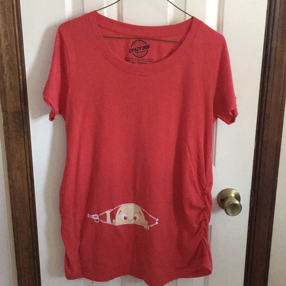 Peeking baby maternity tee size medium - Picture 1 of 1